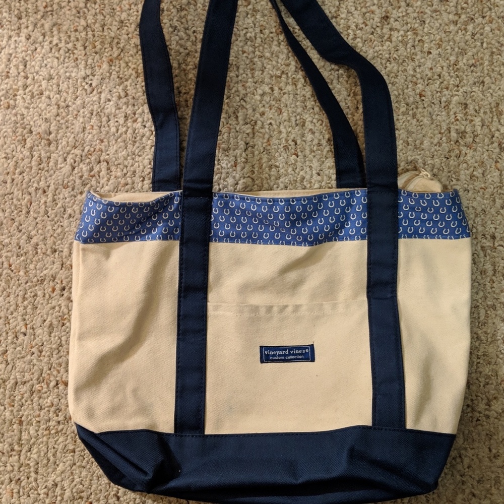 EUC Indianapolis Colts Vineyard Vines Tote